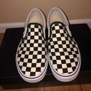 NEVER WORN checkered vans size 7